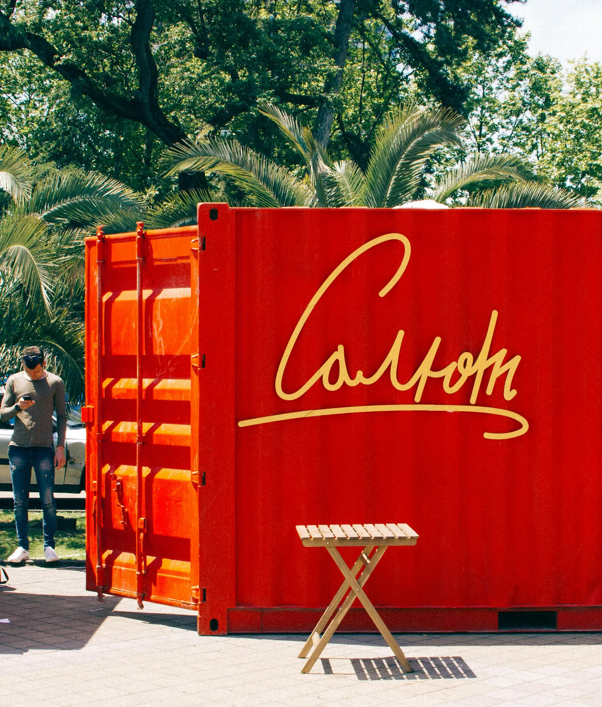 Container événementiel brandé — production et installation festival SMACK Studio